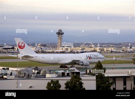 japan airlines cargo tracking lax
